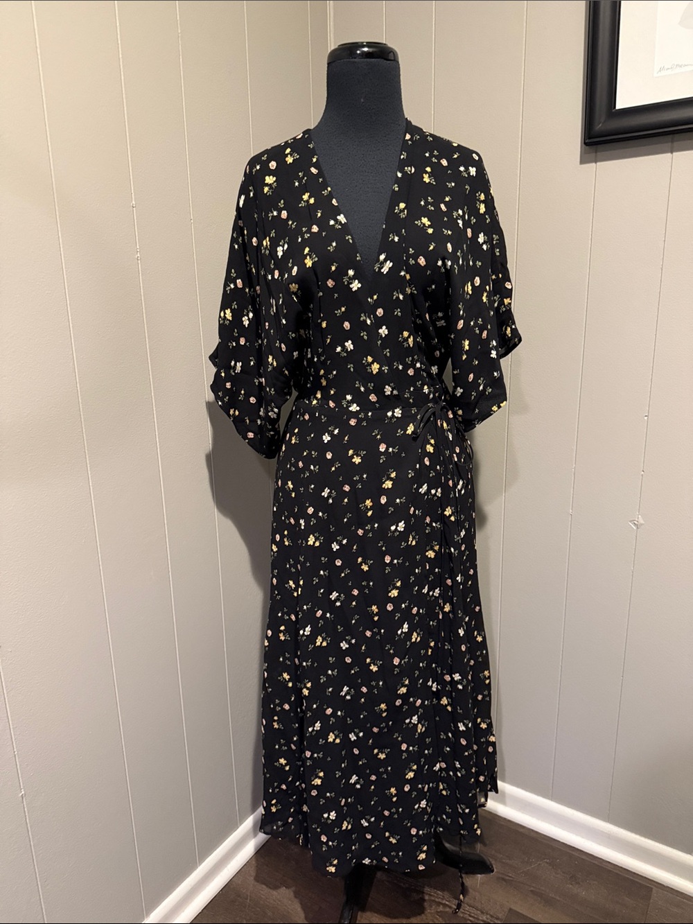 B45 Reformation Women’s Medium Black Floral Wrap Maxi